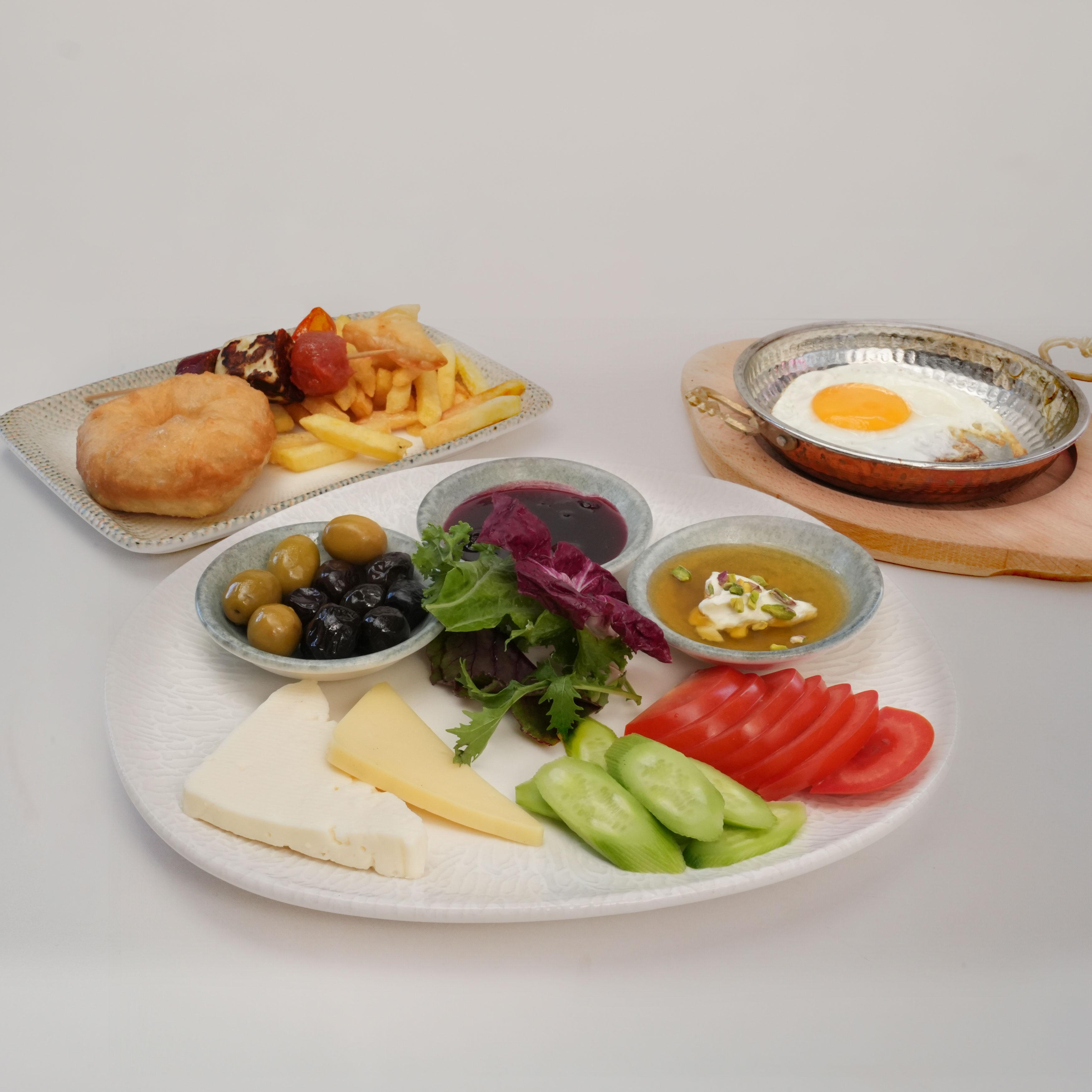 Breakfast plate